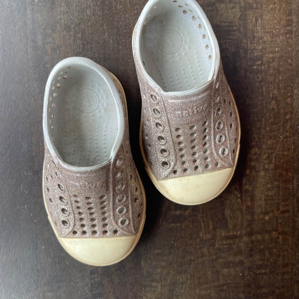 Native Kids Shoes in silver sparkle metallic